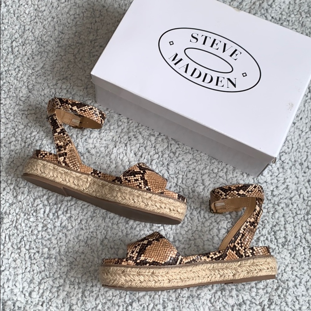 Steve Madden espadrilles